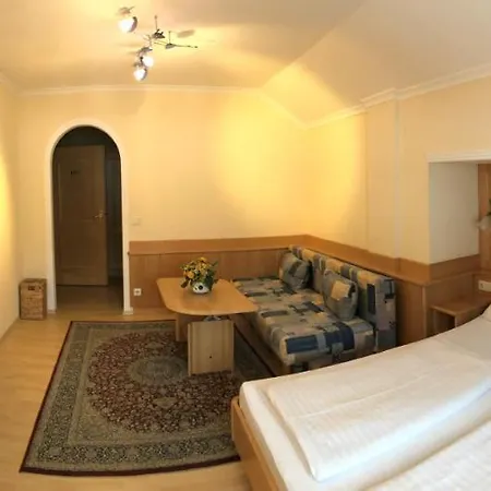 Aparthotel Egerbach *
