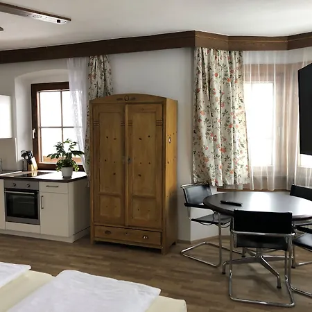Aparthotel Egerbach 3*